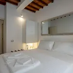 Tuscan Break דירה