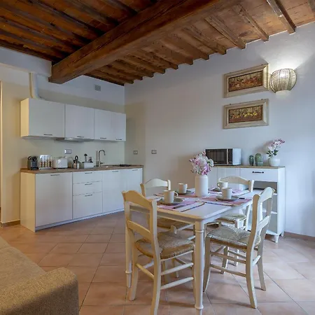 Tuscan Break Apartment